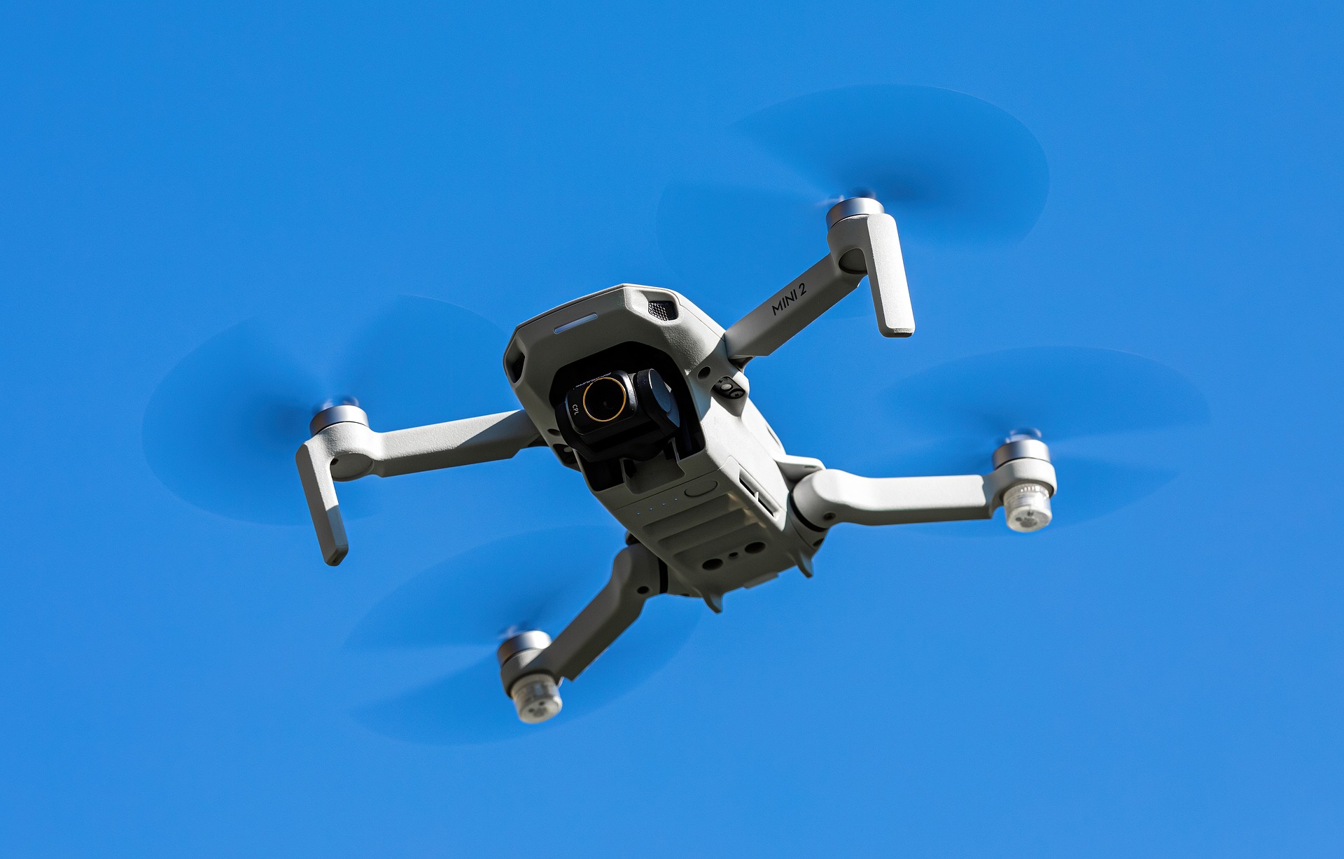 dji-6057920_1920